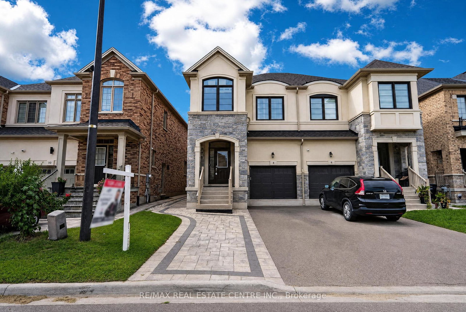 8-banner-elk-street-brampton-ontario-w13774576
