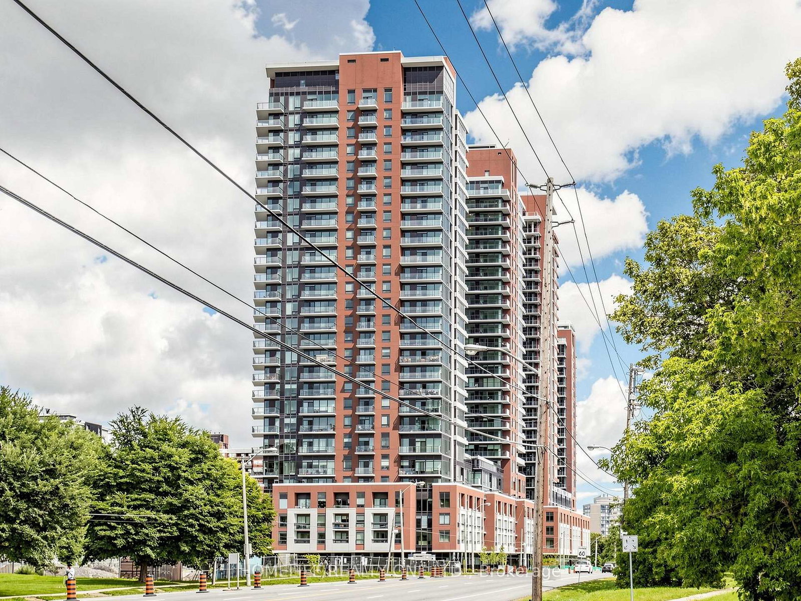 4010-eglinton-avenue-w-toronto-etobicoke-ontario-w13774586