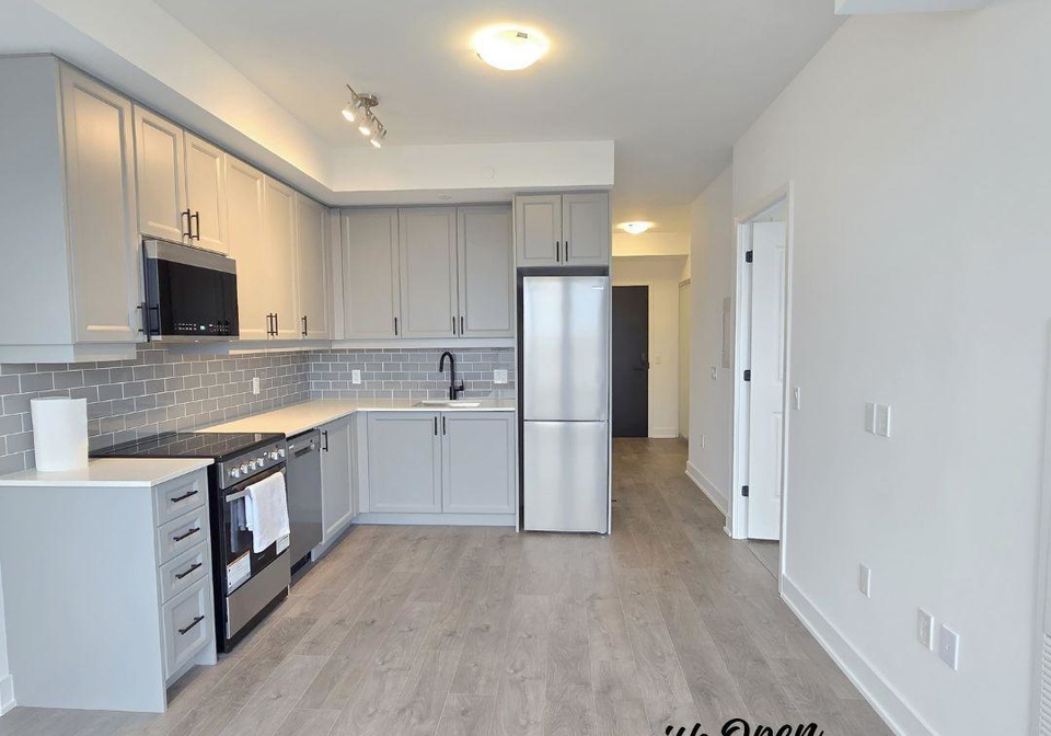 2343-khalsa-gate-oakville-ontario-w13774612