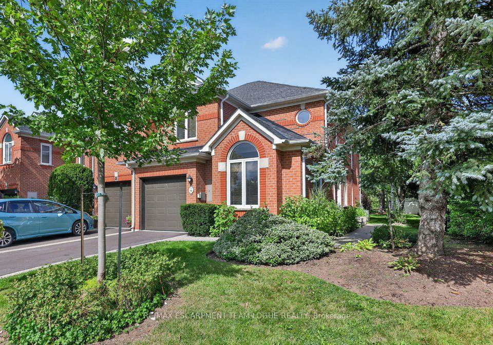 2103-berwick-drive-burlington-ontario-w13774618