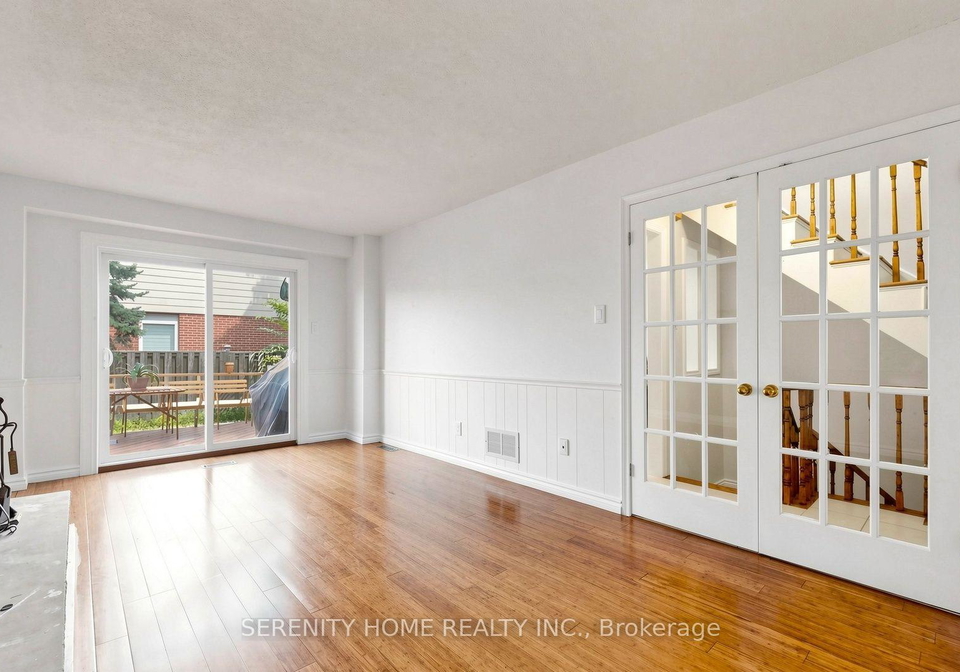 957-queensbridge-drive-mississauga-ontario-w13774876