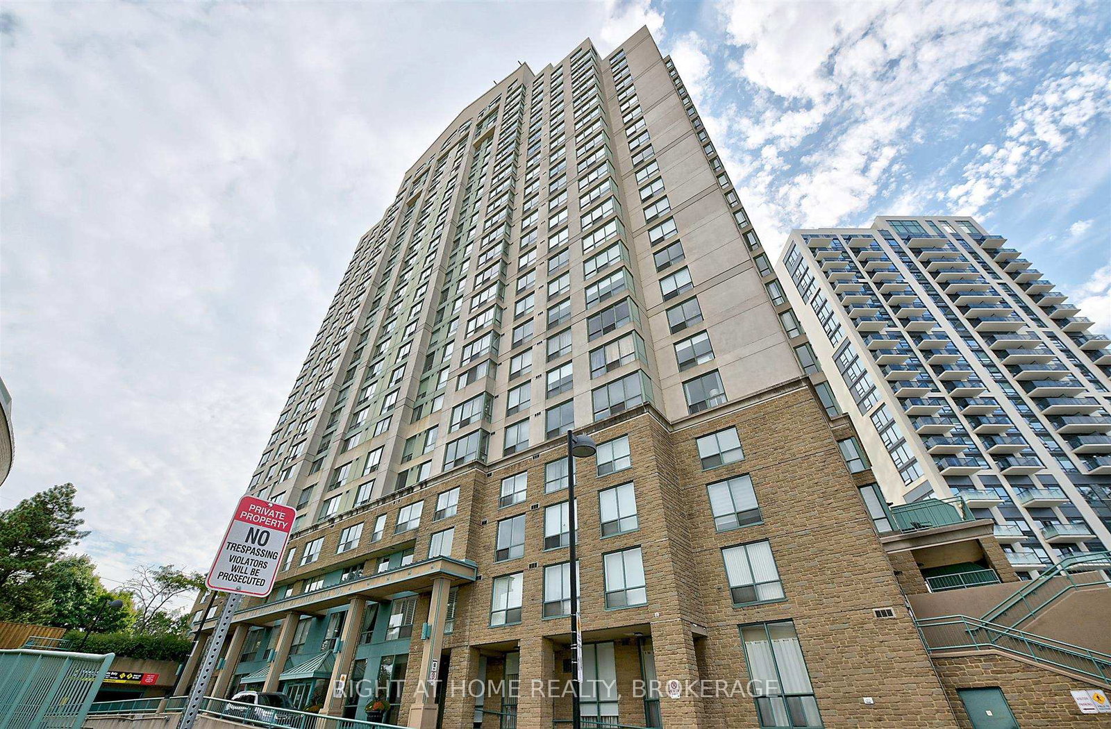 101-subway-crescent-toronto-etobicoke-ontario-w13775030