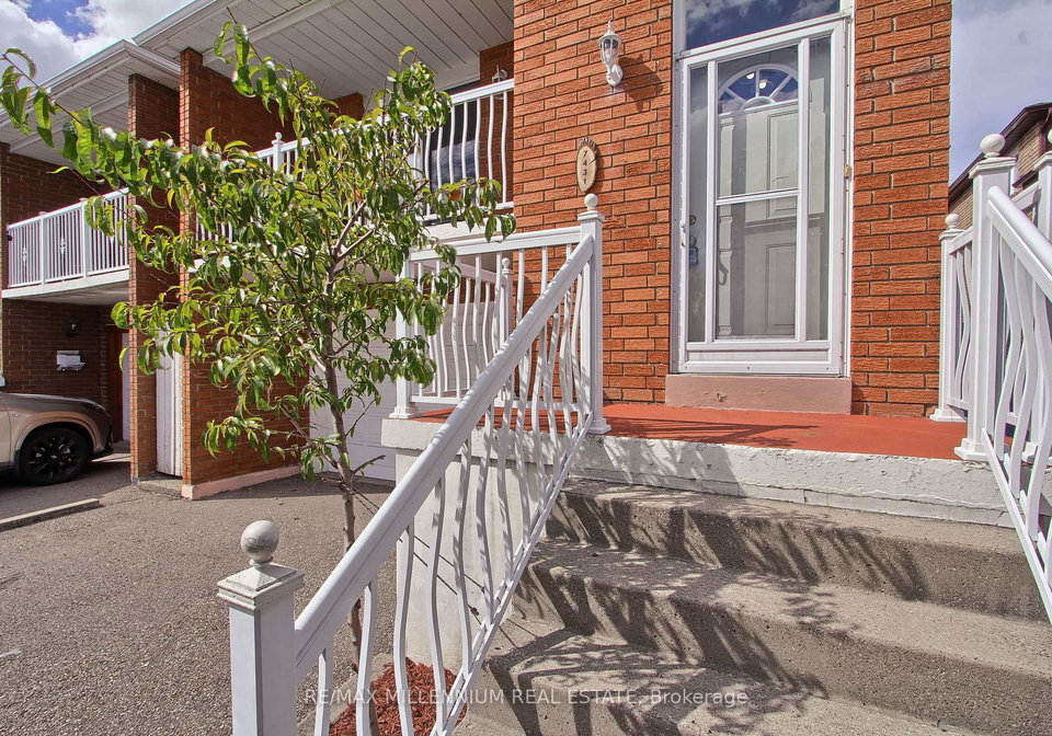 7431-sigsbee-drive-mississauga-ontario-w13775272