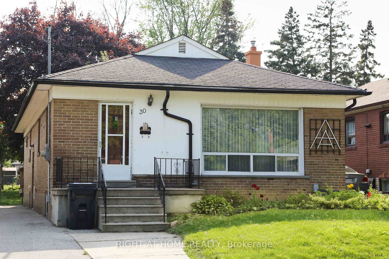 30-northampton-drive-toronto-etobicoke-ontario-w13775396