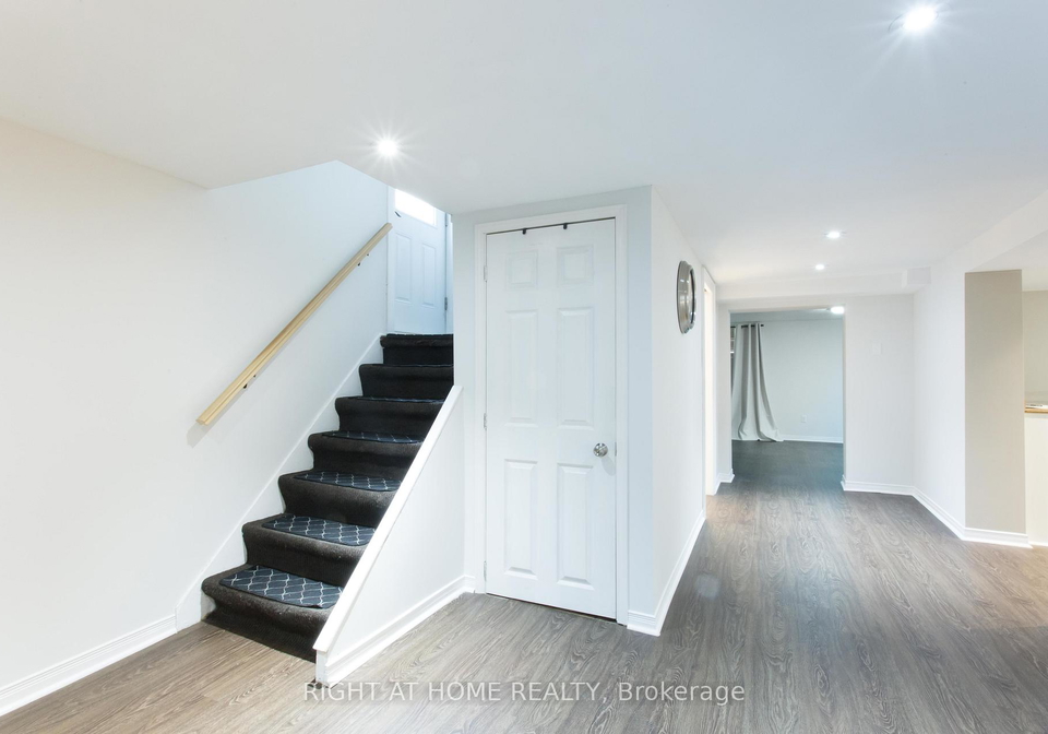 30-northampton-drive-toronto-etobicoke-ontario-w13775396