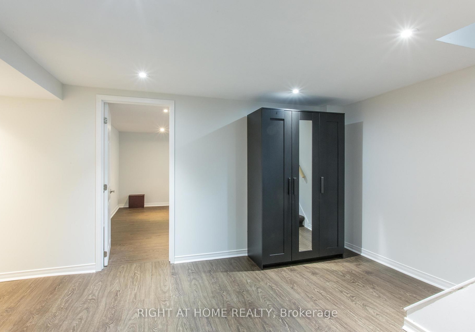 30-northampton-drive-toronto-etobicoke-ontario-w13775396