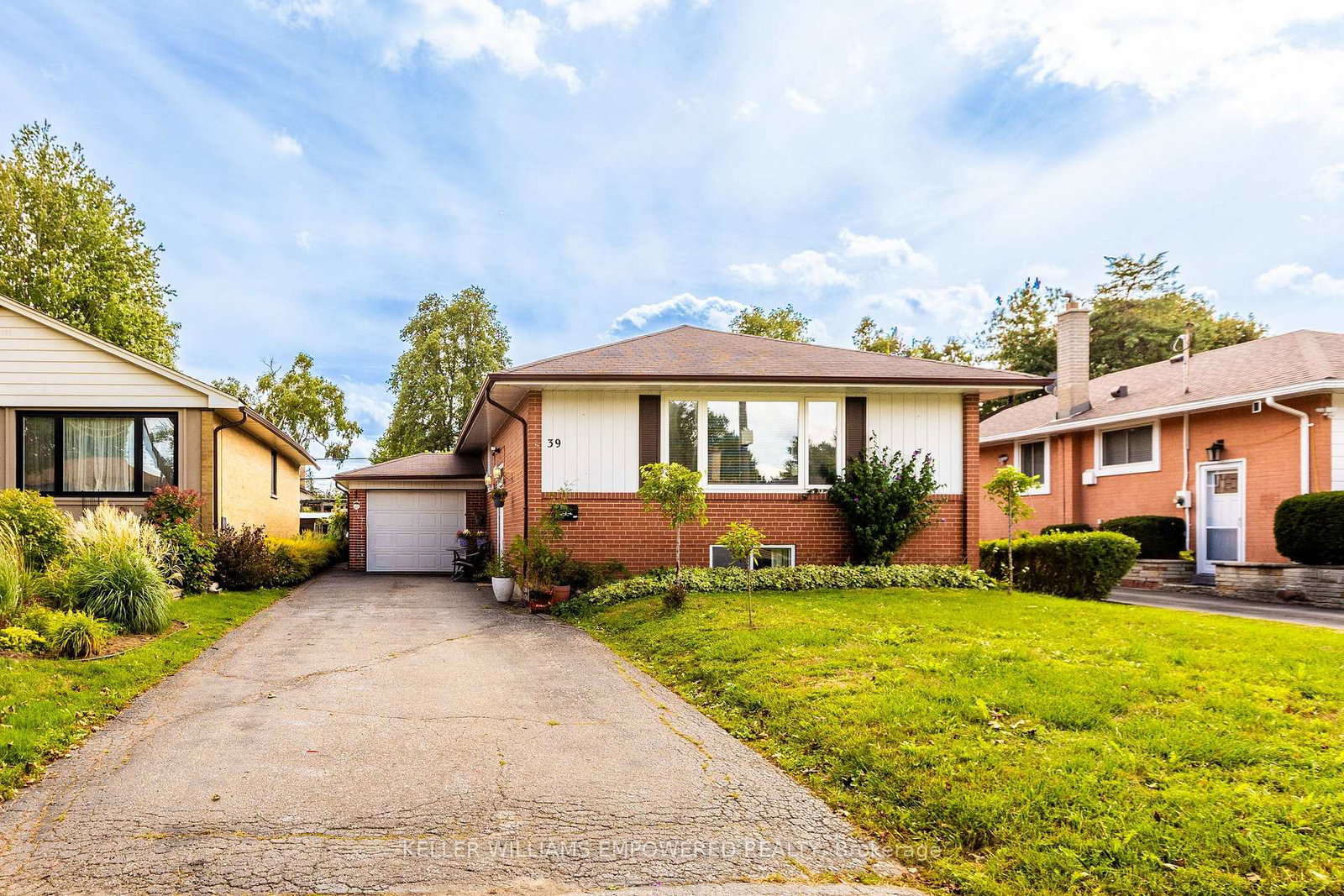 39-checkendon-drive-toronto-etobicoke-ontario-w13775408