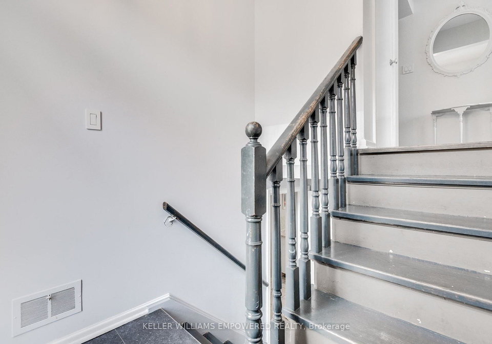 39-checkendon-drive-toronto-etobicoke-ontario-w13775408
