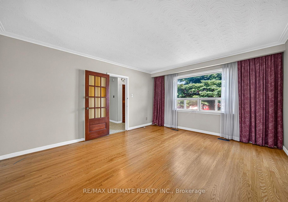 239-eileen-avenue-toronto-toronto-ontario-w13775424