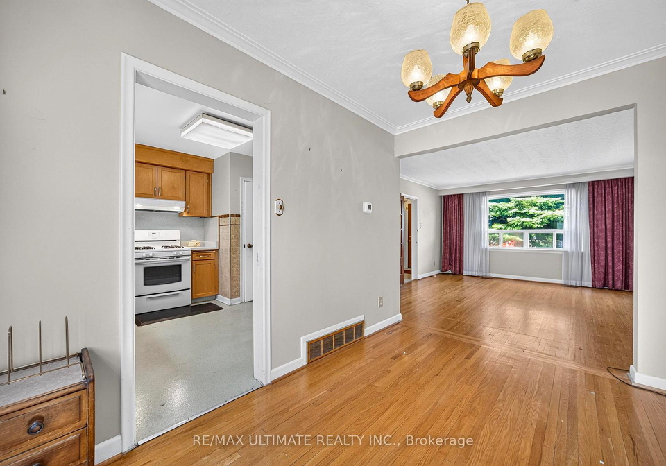 239-eileen-avenue-toronto-toronto-ontario-w13775424