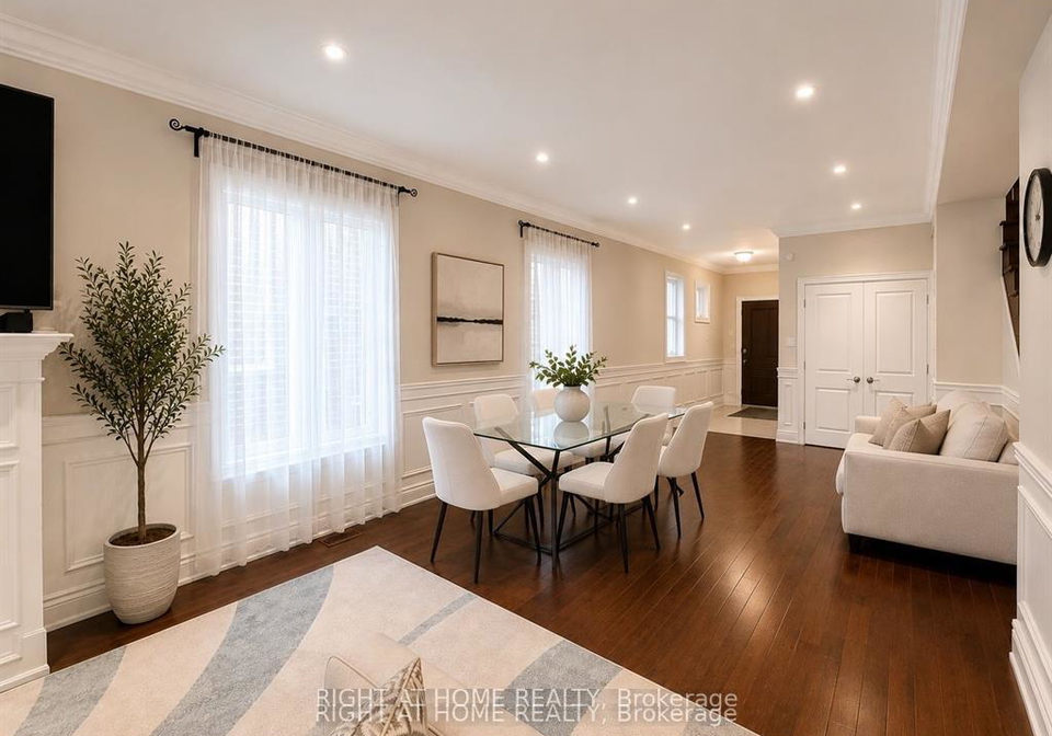 1049-greaves-avenue-mississauga-ontario-w13775612