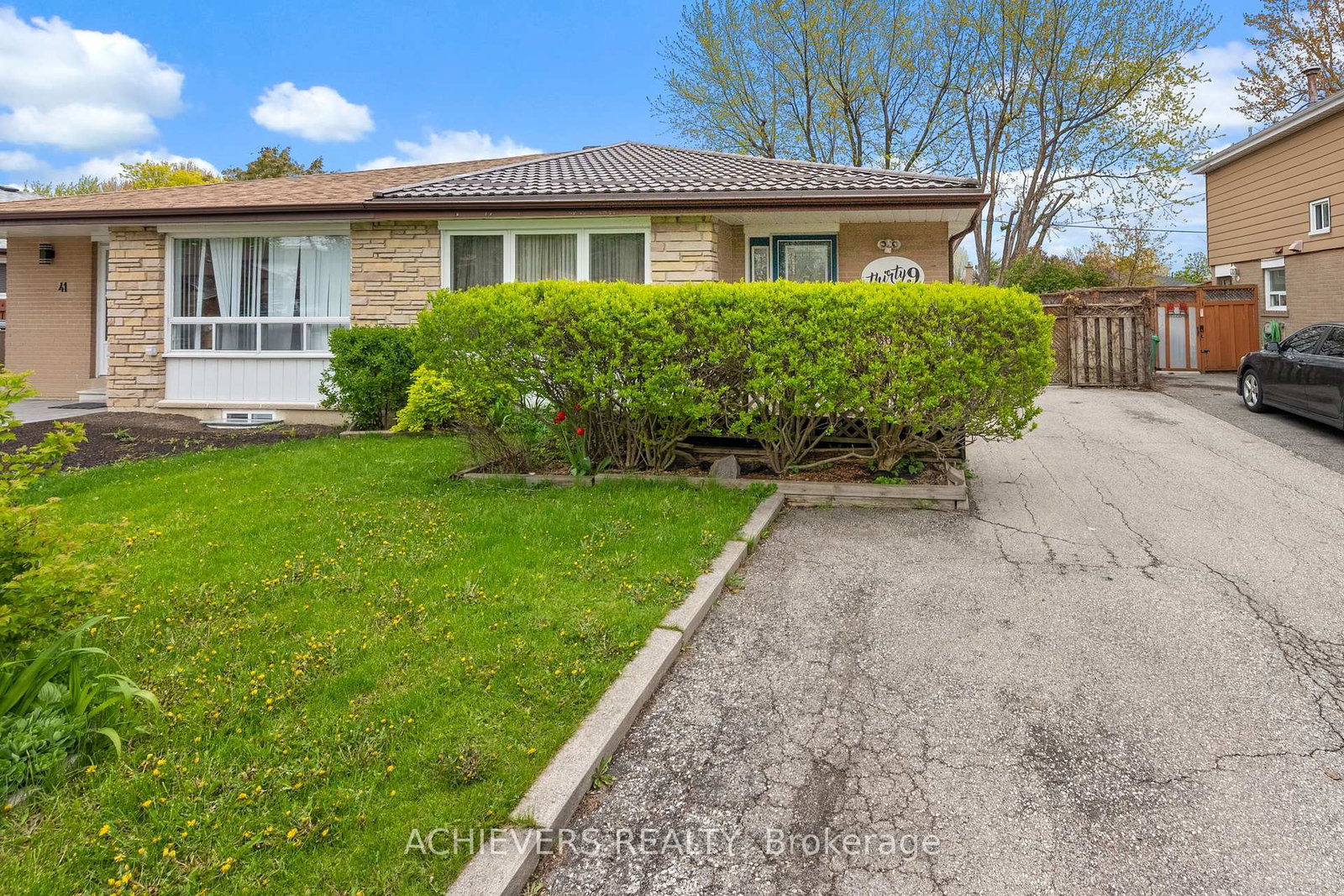 39-danesbury-crescent-brampton-ontario-w13775820
