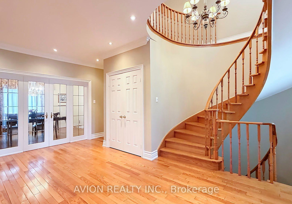 2068-nipigon-drive-oakville-ontario-w13775832