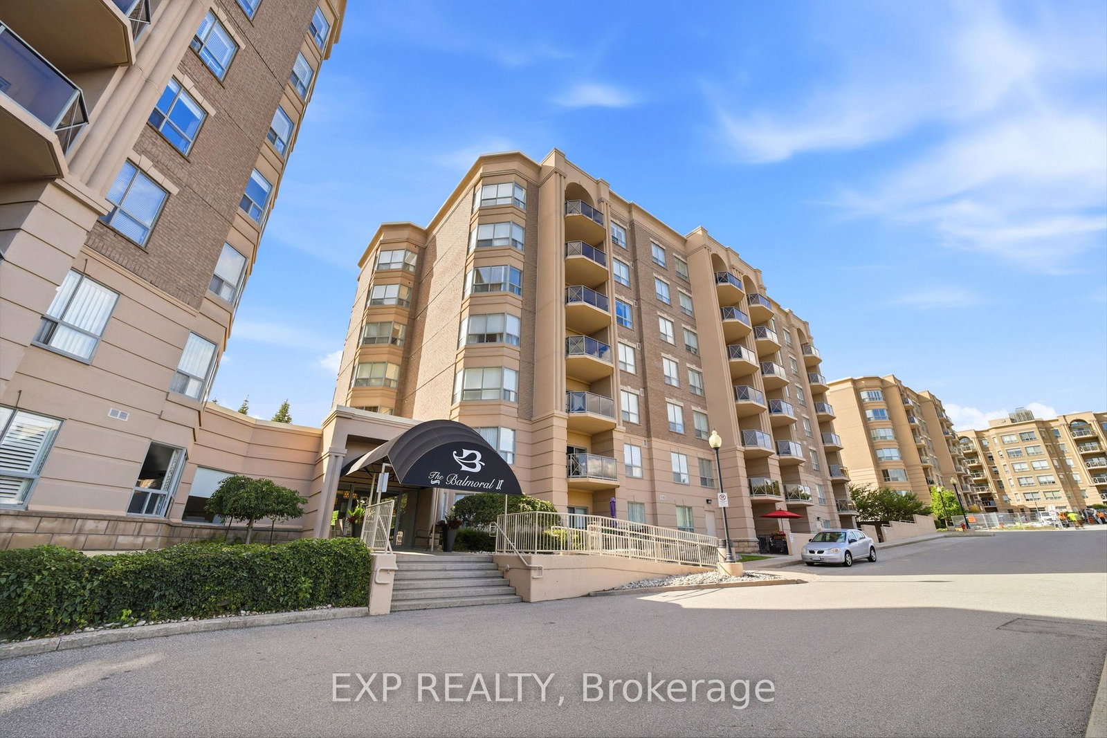 2085-amherst-heights-drive-burlington-ontario-w13776088