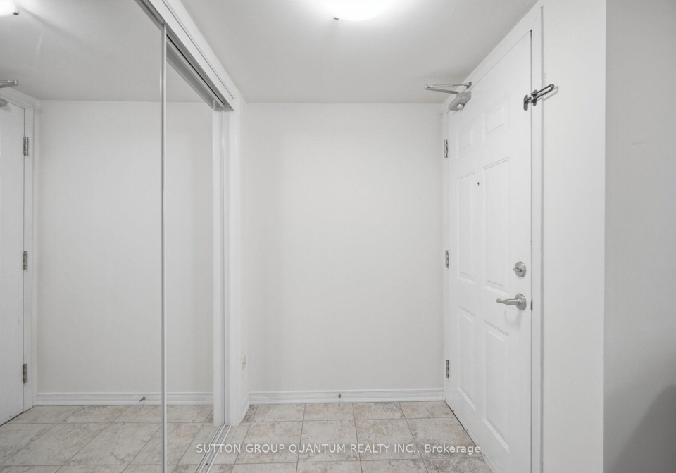 2441-greenwich-drive-oakville-ontario-w13776210