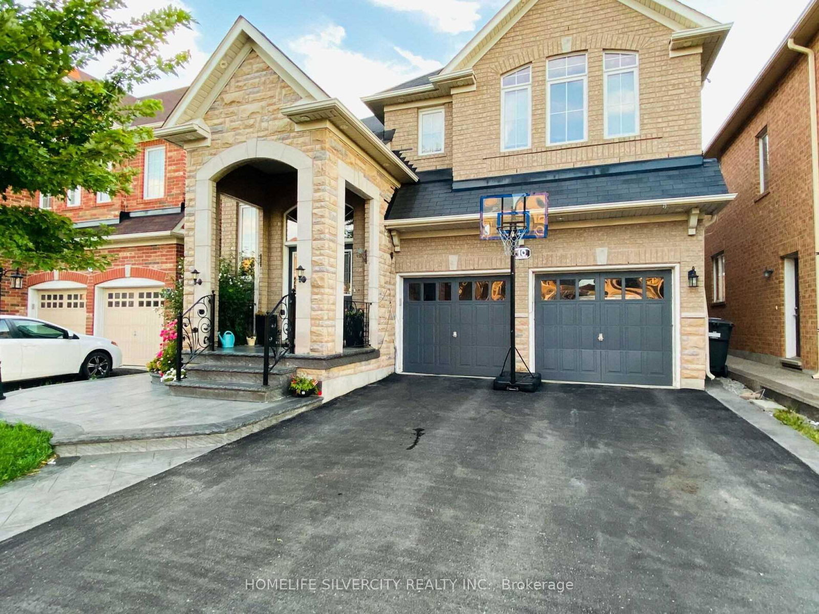 10-bloom-drive-brampton-ontario-w13776228