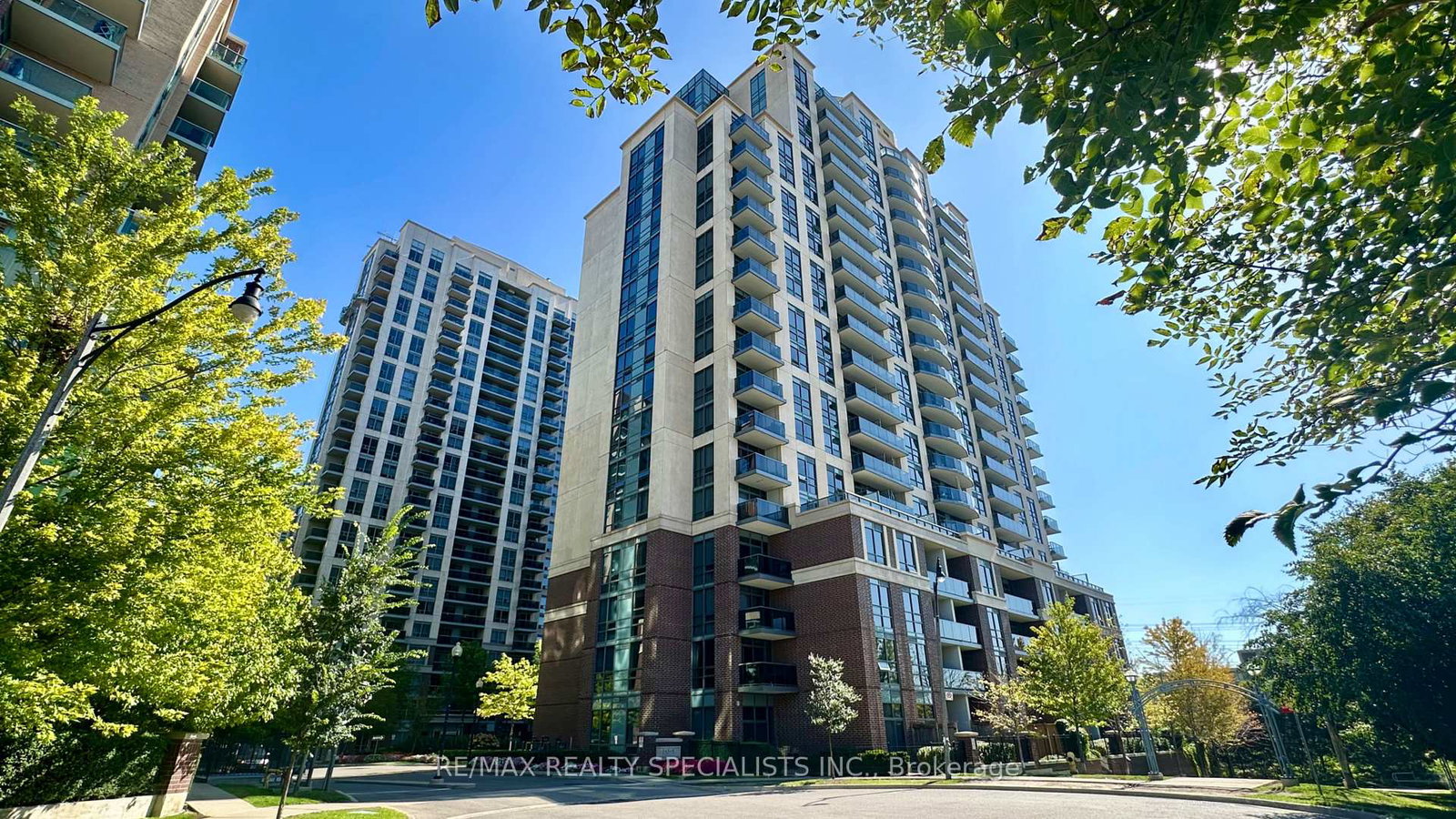 1-michael-power-place-toronto-etobicoke-ontario-w13776244