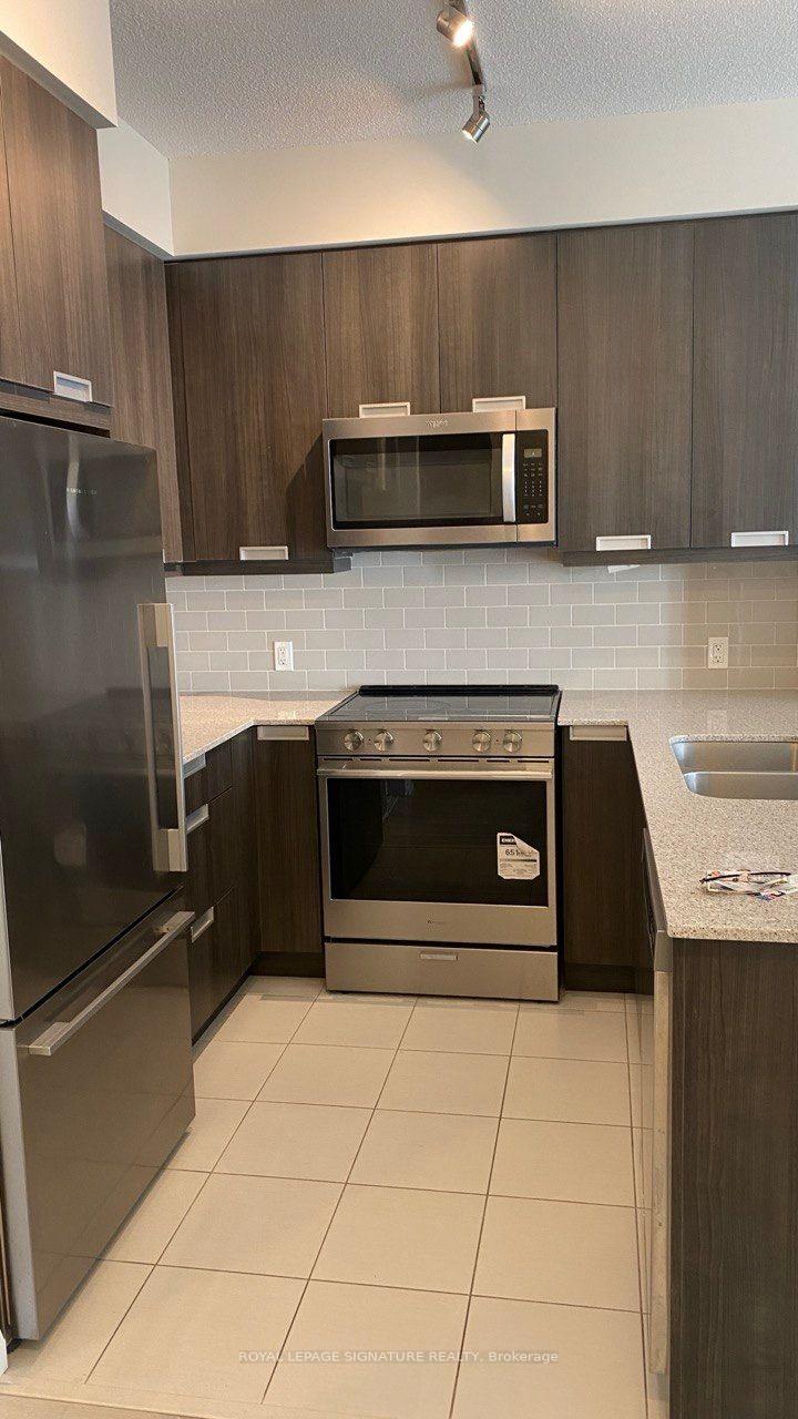 35-watergarden-drive-mississauga-ontario-w13776474