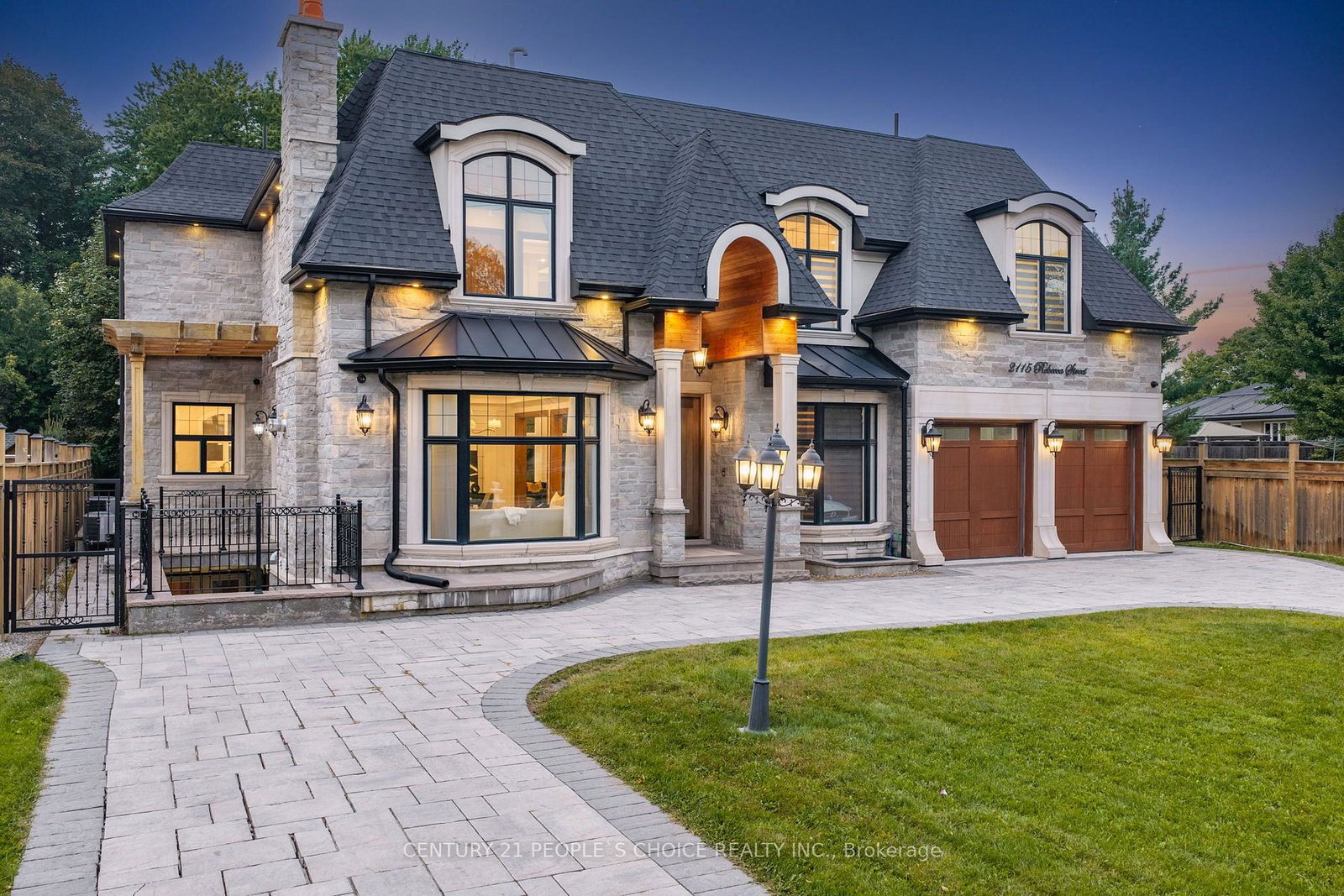 2115-rebecca-street-oakville-ontario-w13776572