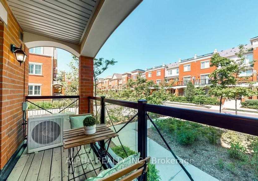 2488-post-road-oakville-ontario-w13776612