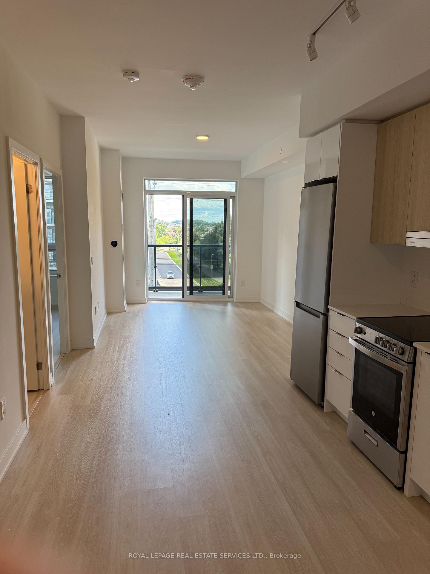 5105-hurontario-street-mississauga-ontario-w13776646