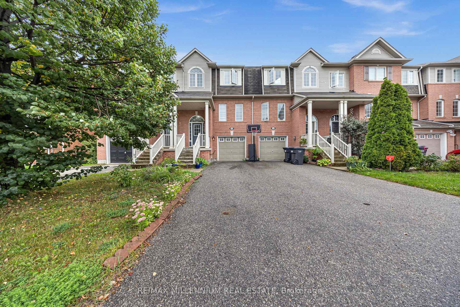 39-decker-hollow-circle-brampton-ontario-w13776650