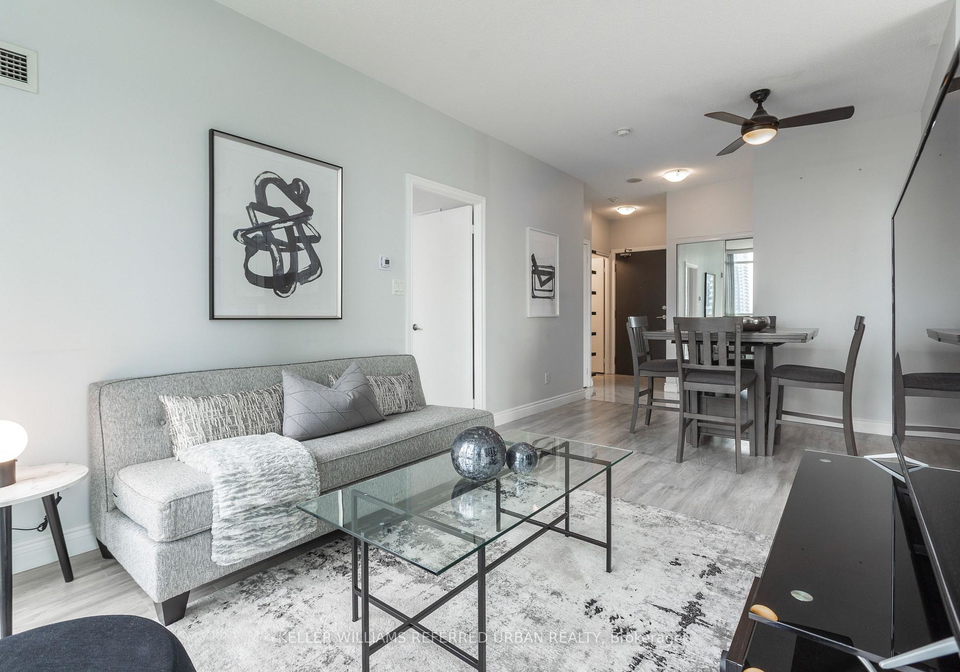 4070-confederation-parkway-mississauga-ontario-w13776730