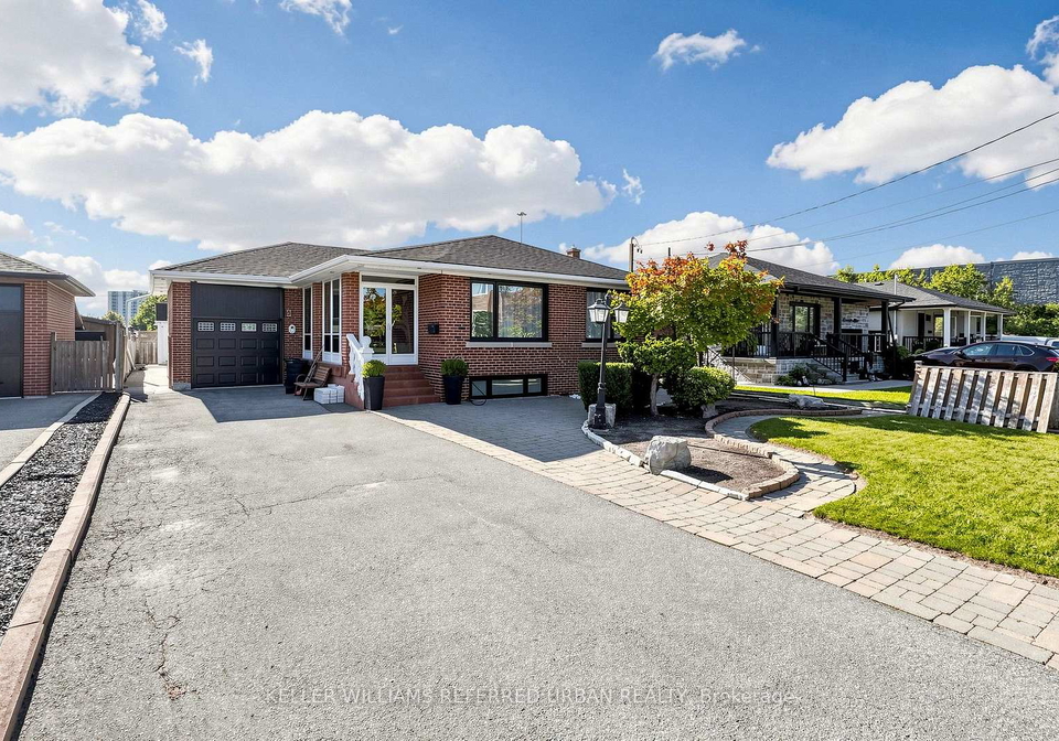 6-frankfort-avenue-toronto-north-york-ontario-w13777052