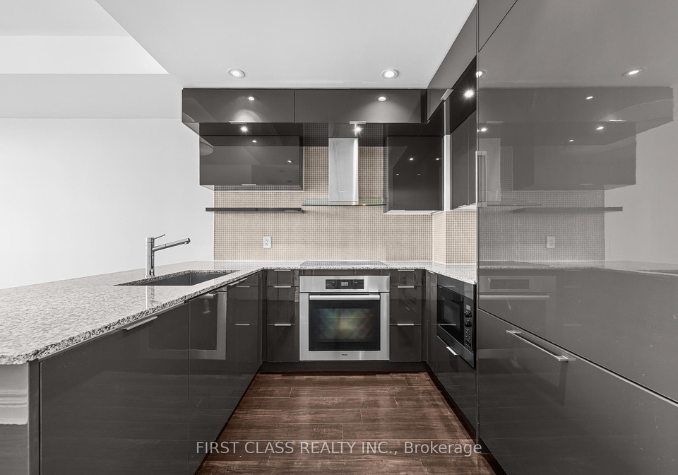 16-brookers-lane-toronto-etobicoke-ontario-w13777230