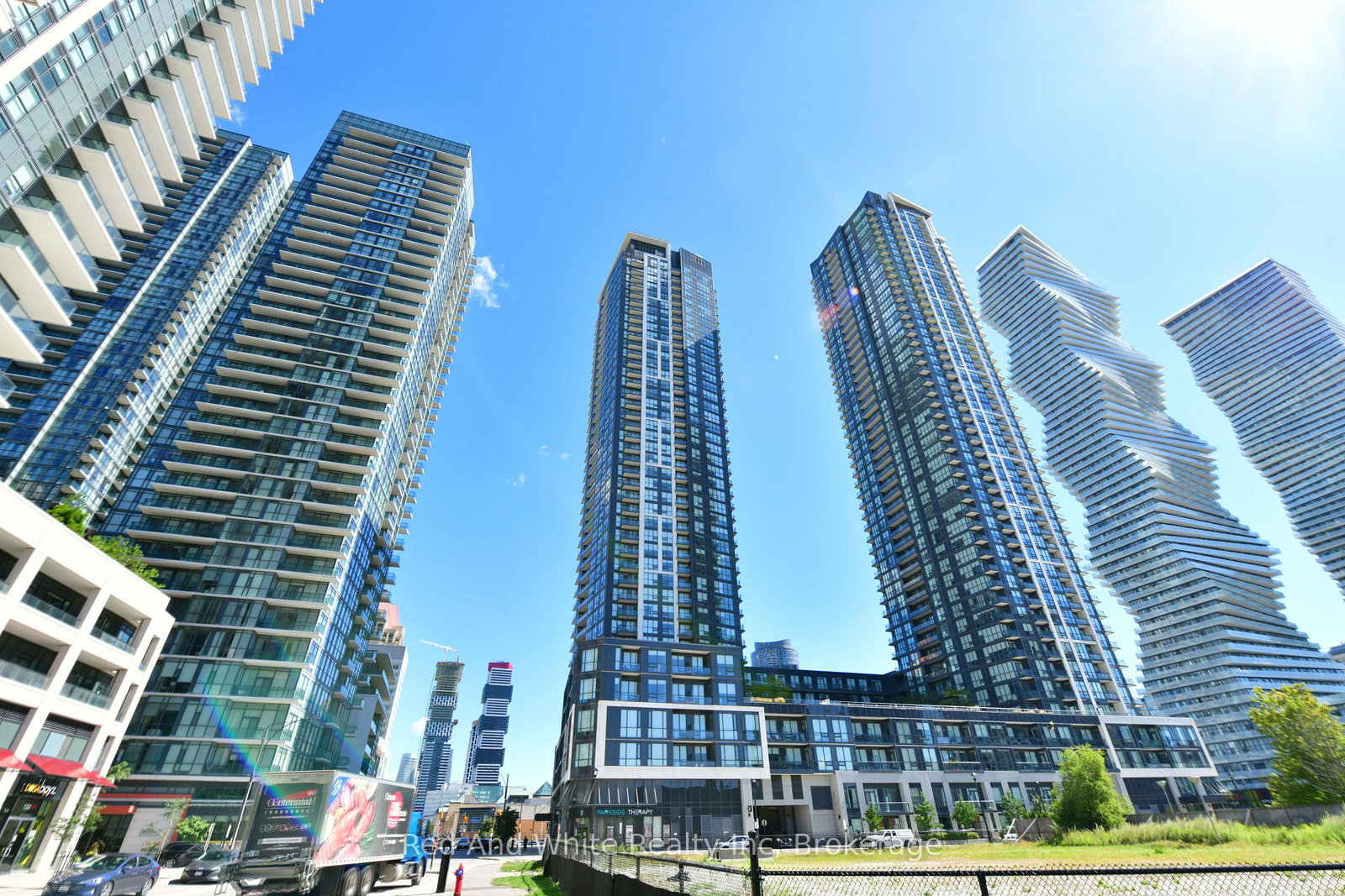 510-curran-place-mississauga-ontario-w13777340