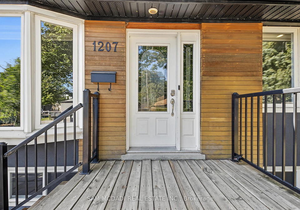 1207-pinegrove-road-oakville-ontario-w13777342