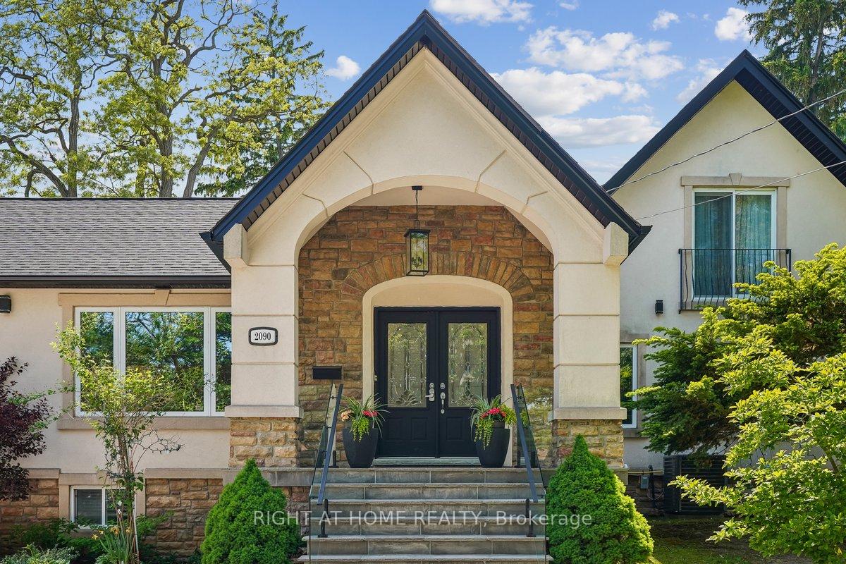 2090-stonehouse-crescent-mississauga-ontario-w13777572