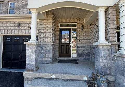 48-pendulum-circle-brampton-ontario-w13777622