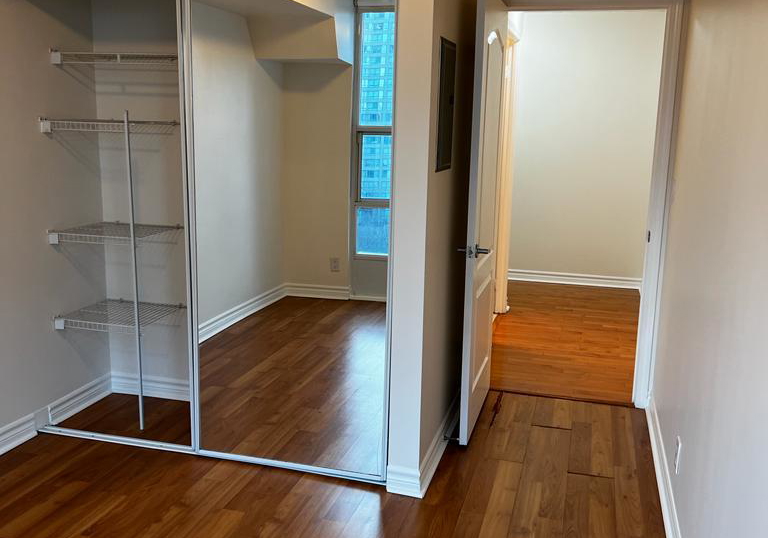 1-elm-drive-w-mississauga-ontario-w13777758