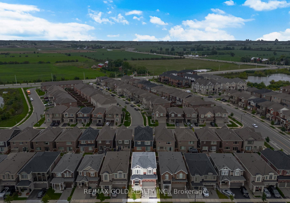 526-kennedy-circle-milton-ontario-w13777774