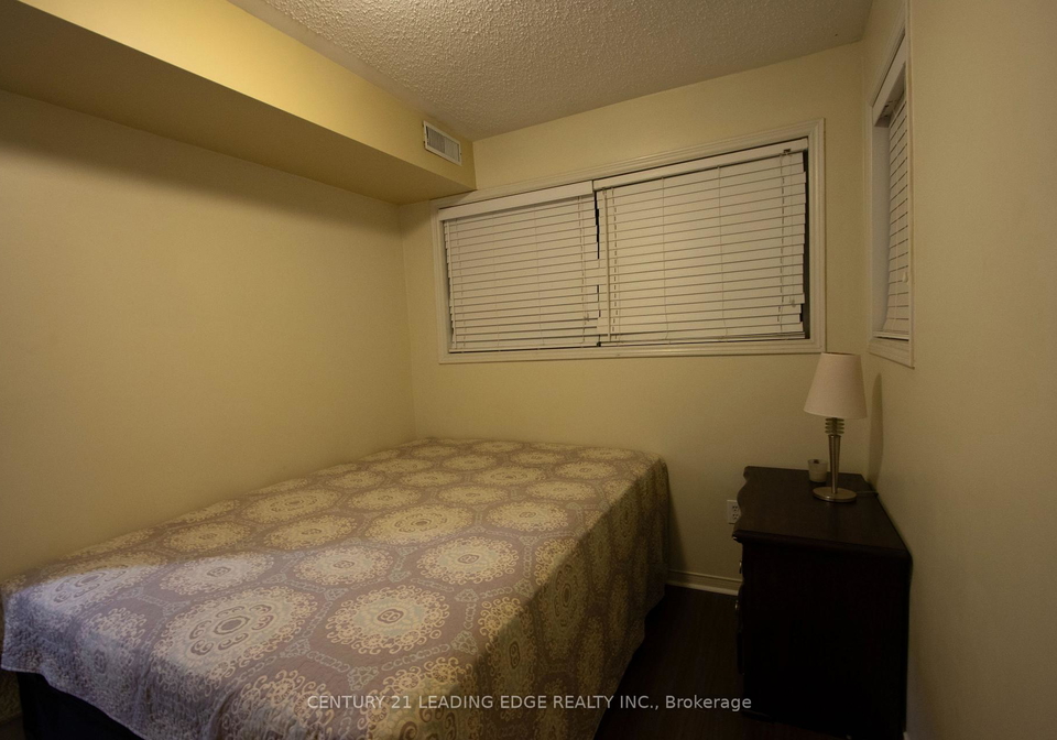 111-bristol-road-mississauga-ontario-w13777804