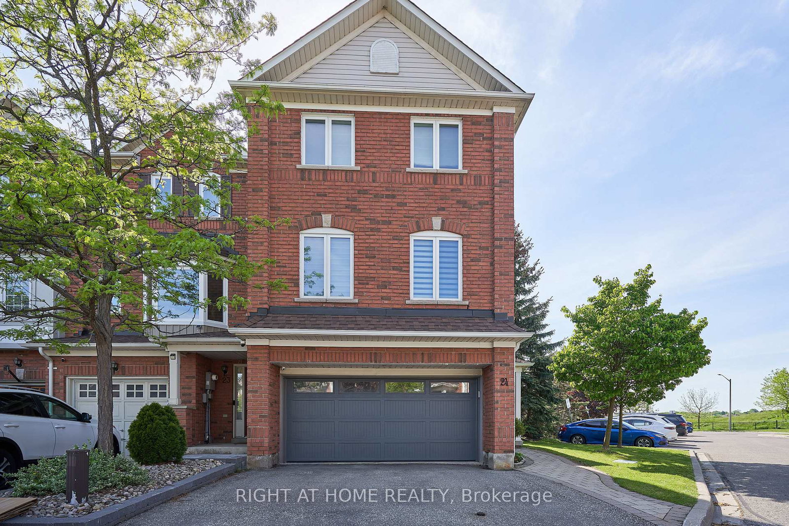 271-richvale-drive-s-brampton-ontario-w13777886