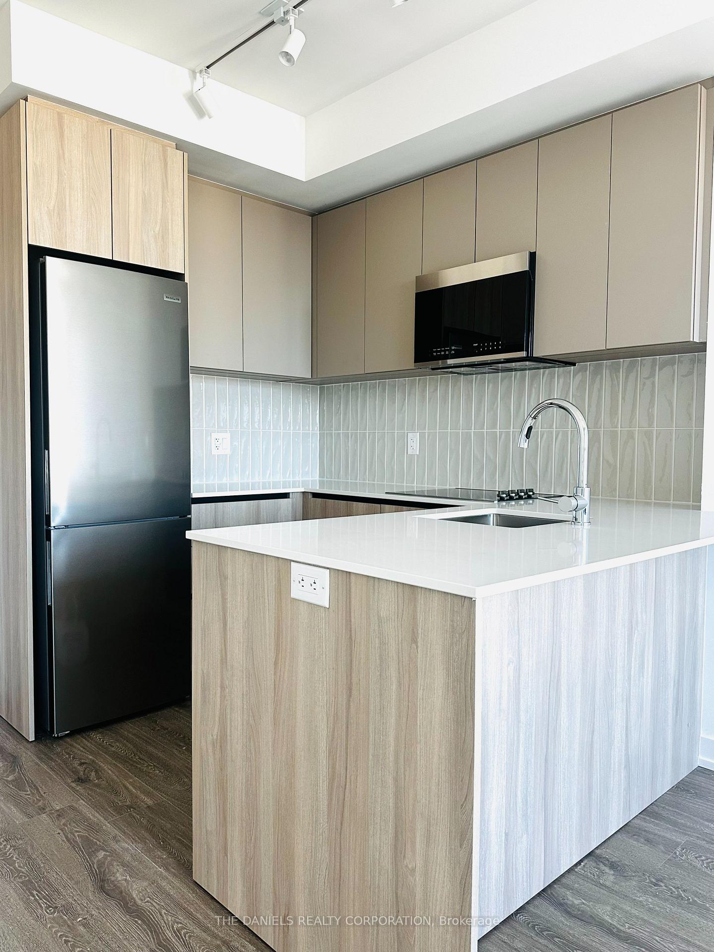2485-eglinton-avenue-w-mississauga-ontario-w13777960