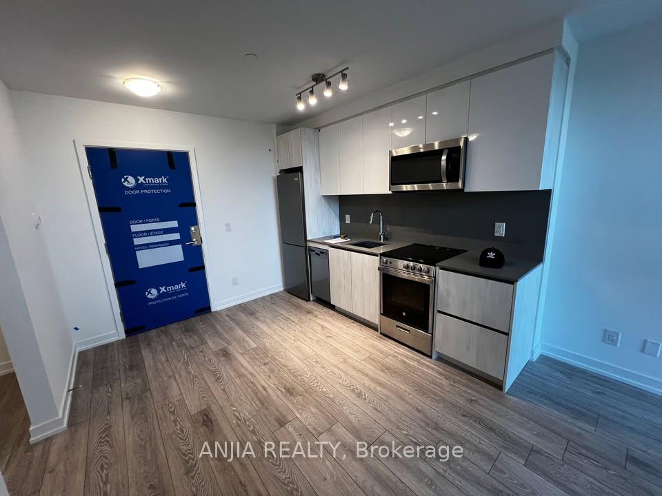 3100-keele-street-toronto-york-ontario-w13778050