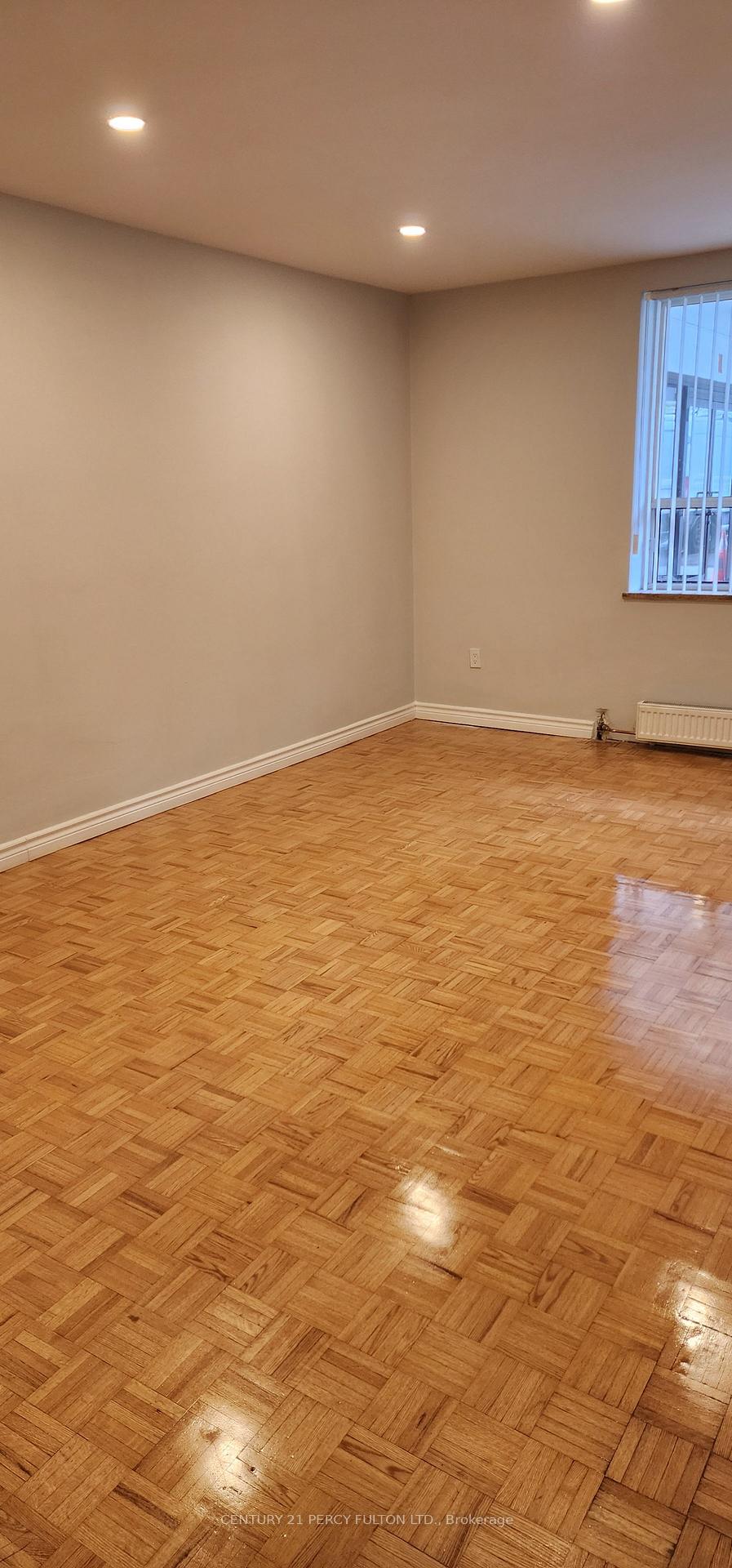2202-weston-road-toronto-north-york-ontario-w13778152