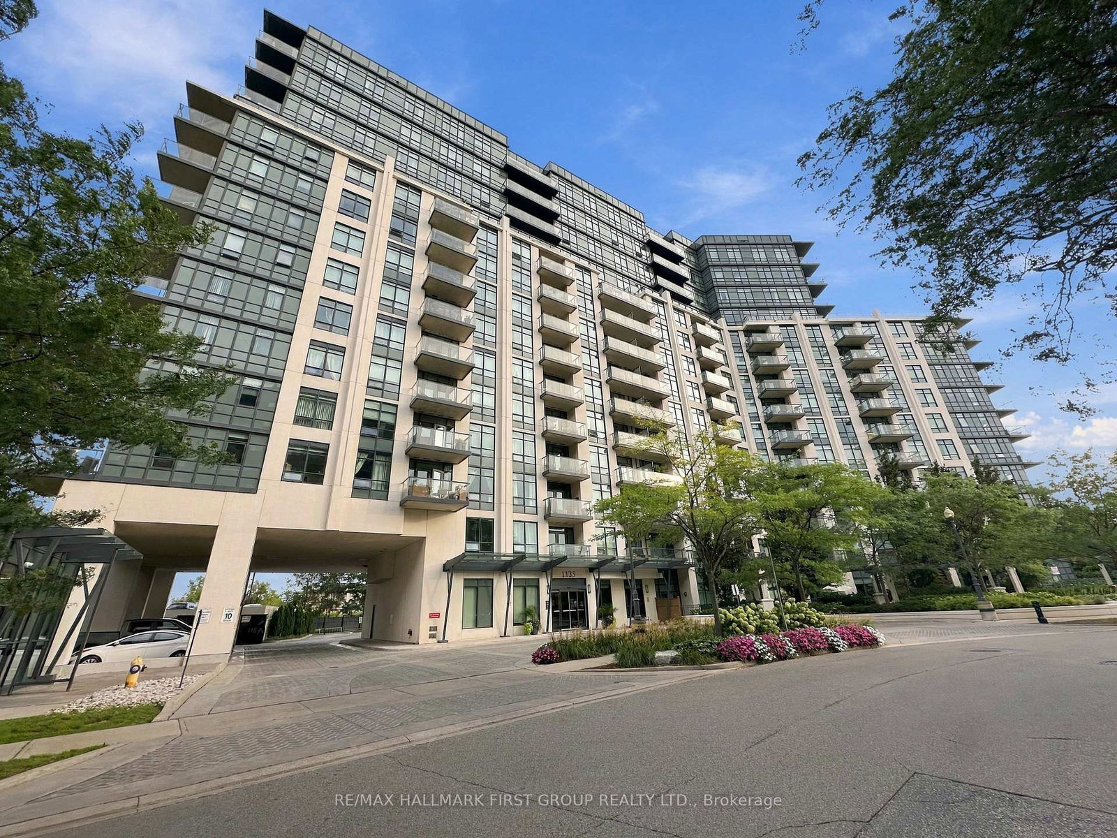 1135-royal-york-road-toronto-etobicoke-ontario-w13778250