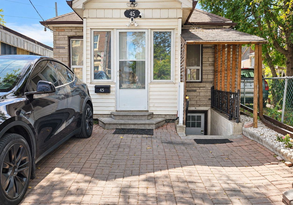 45-turnberry-avenue-toronto-toronto-ontario-w13778256