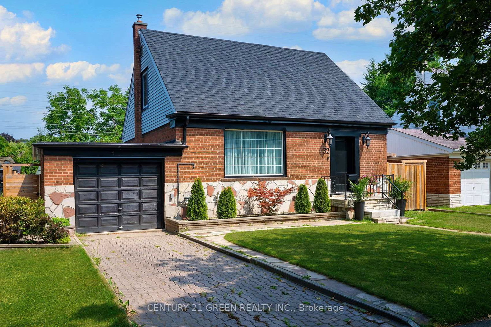 32-castlebar-road-toronto-etobicoke-ontario-w13778348