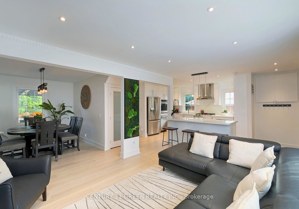 32-castlebar-road-toronto-etobicoke-ontario-w13778348