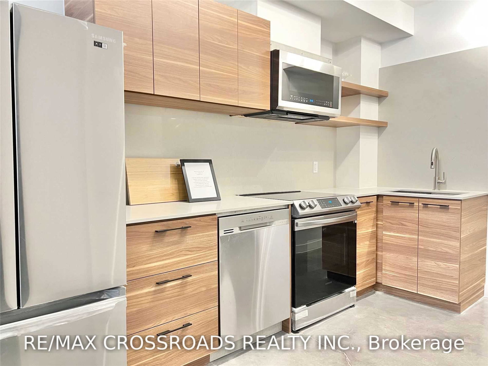 3333-dundas-street-w-toronto-toronto-ontario-w13778510