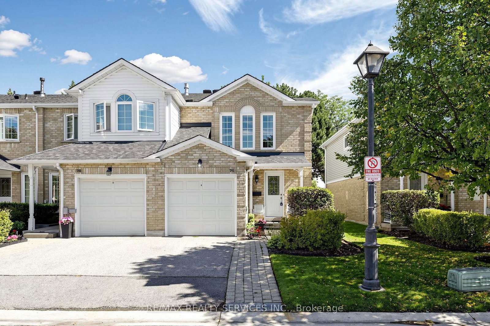 74-heathcliffe-square-brampton-ontario-w13778554