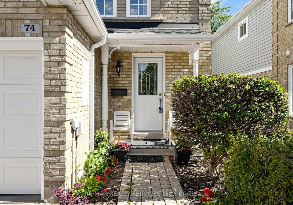 74-heathcliffe-square-brampton-ontario-w13778554