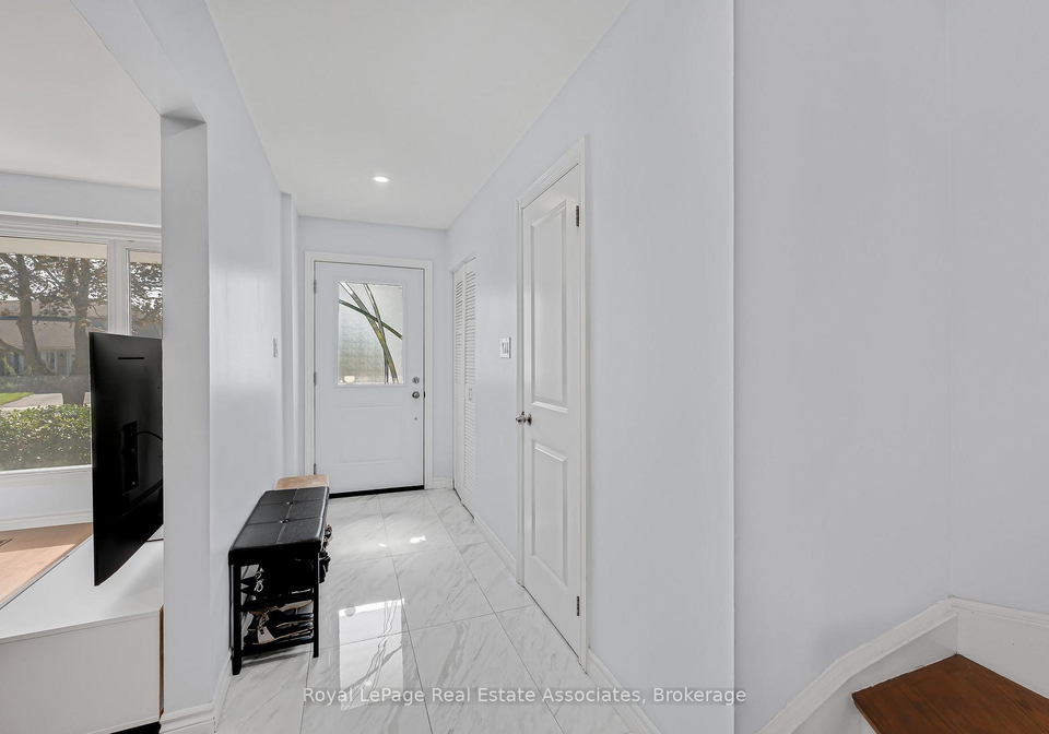 2782-hollington-crescent-mississauga-ontario-w13778656