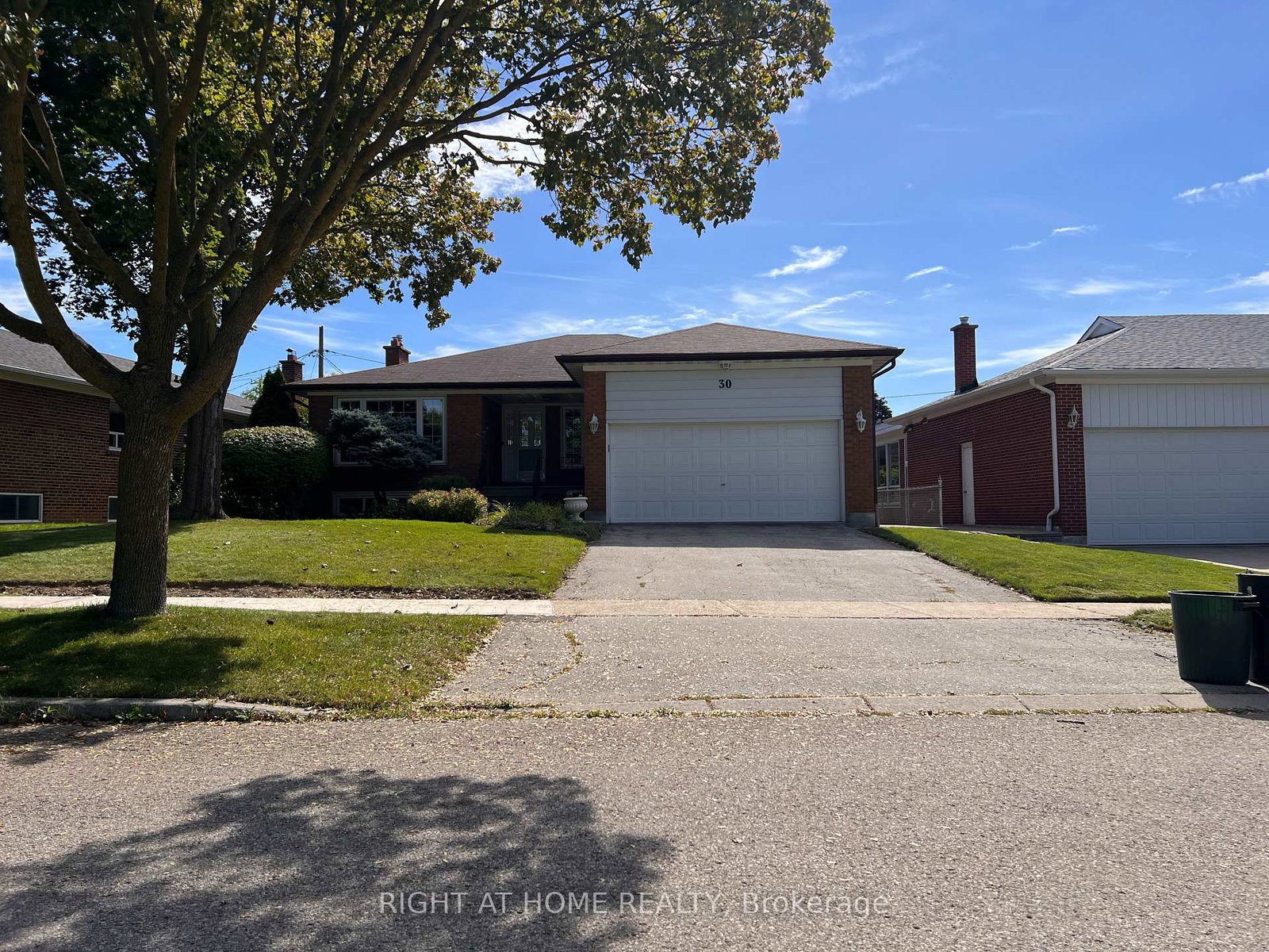 30-norbert-crescent-toronto-etobicoke-ontario-w13778708