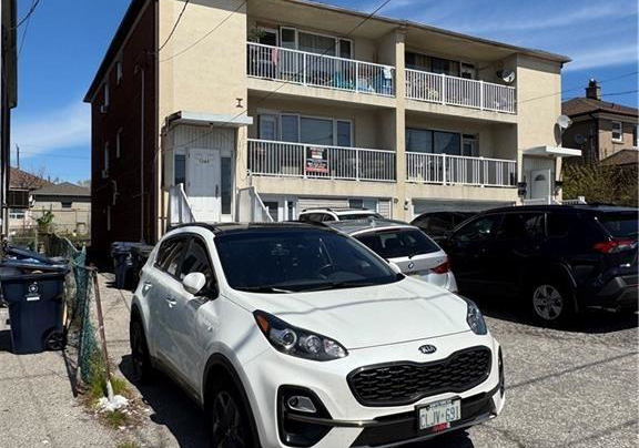 1364-wilson-avenue-toronto-york-ontario-w13778798